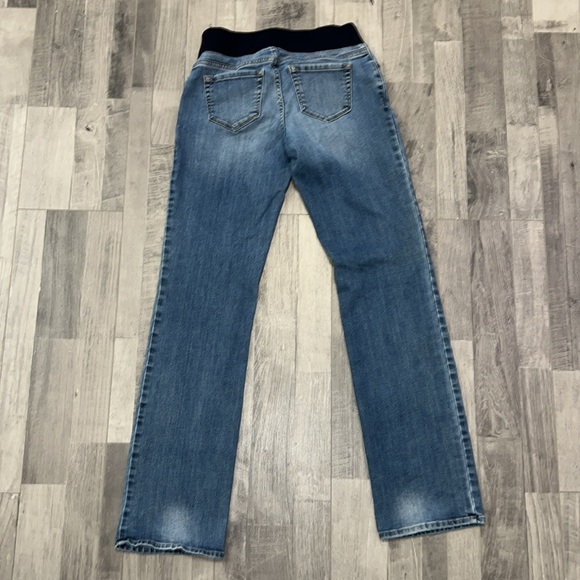 Liz Lange - Picture 3 of 5